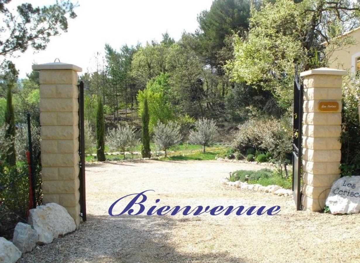 Bed and Breakfast Les Cerises Saint-Saturnin-d'Apt Exteriér fotografie