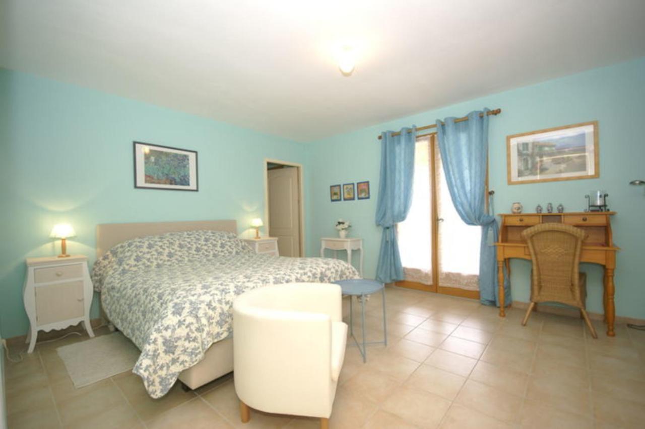 Bed and Breakfast Les Cerises Saint-Saturnin-d'Apt Exteriér fotografie